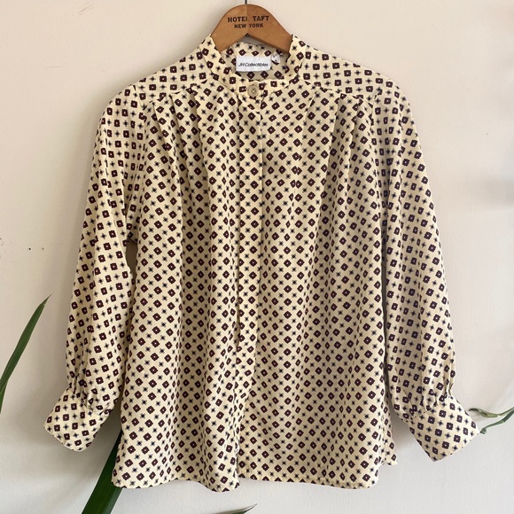 Vintage Tops - Vintage mock neck polyester blouse